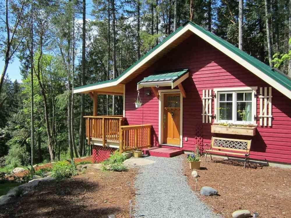Cosy Woodpecker Cottage Fernwood Exterior photo